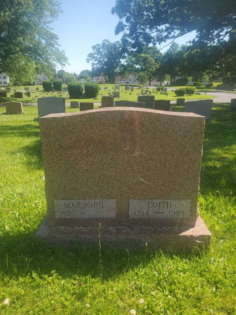 Edith J. Hess Hagemann's grave. Photo 3