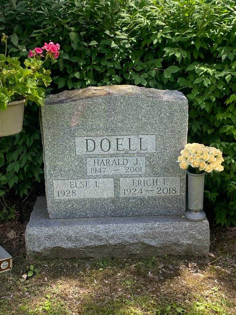 Harald J. Doell's grave. Photo 3