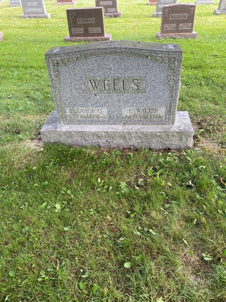 Eleanor O. Wells's grave. Photo 2