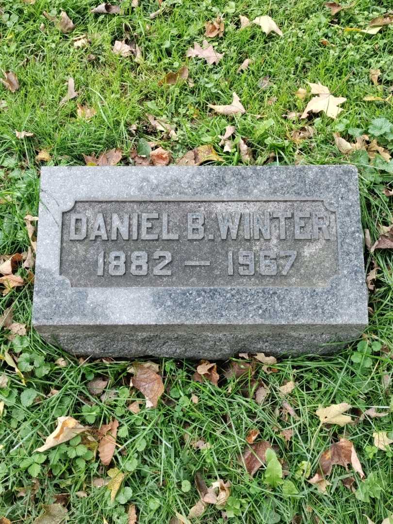 Daniel B. Winter's grave. Photo 3