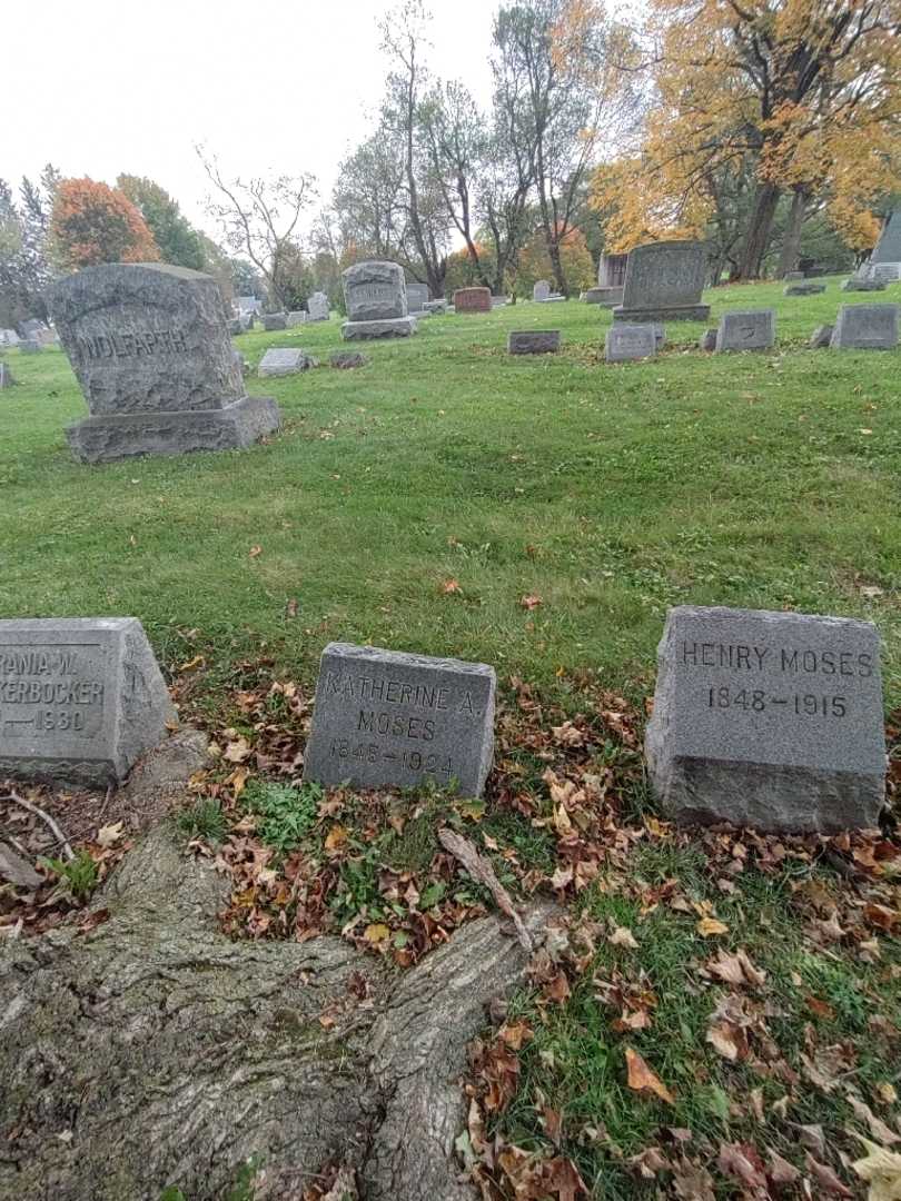 Katherine A. Moses's grave. Photo 1