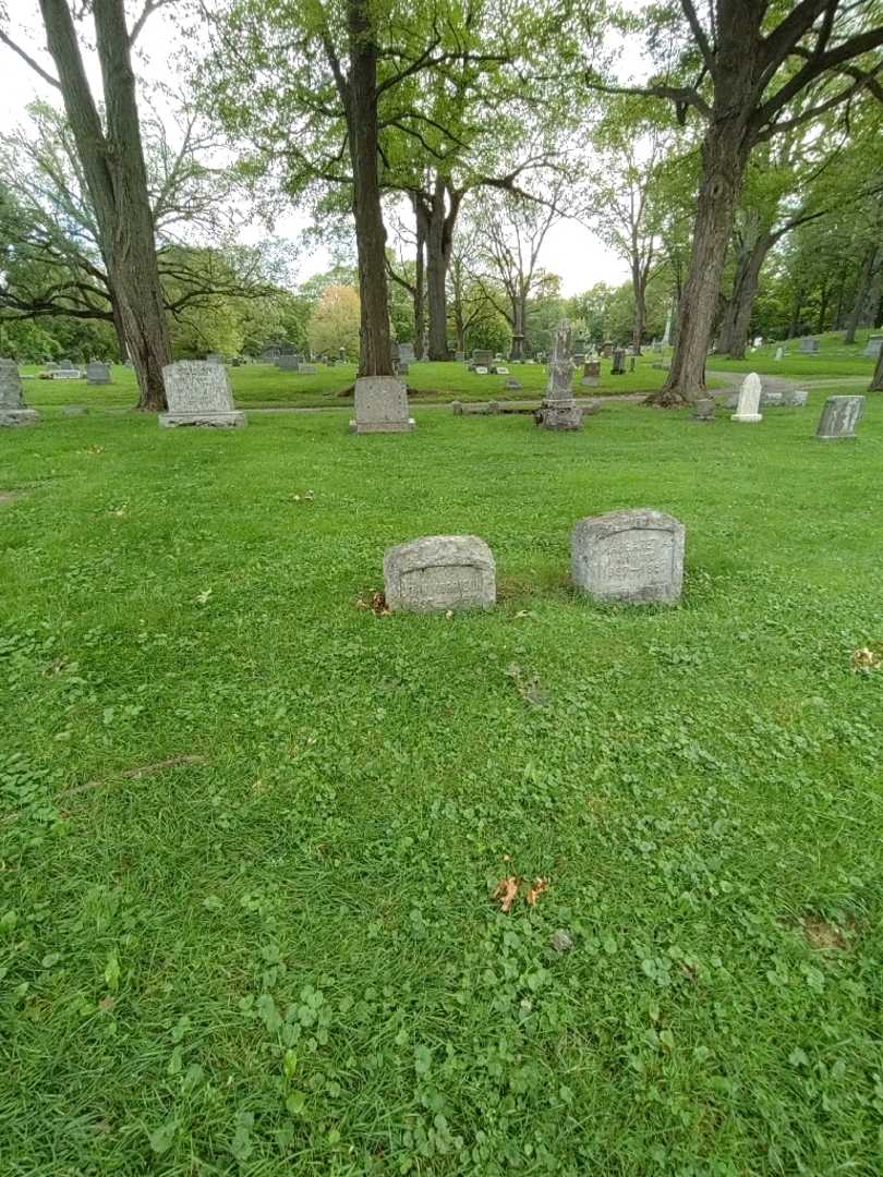 John Morrison's grave. Photo 1