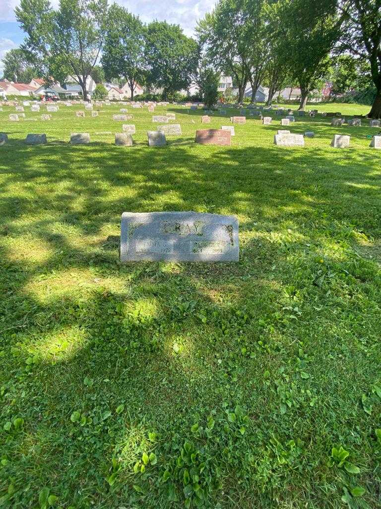 George F. Gray's grave. Photo 1