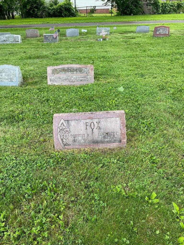 Lawrence C. Fox's grave. Photo 2