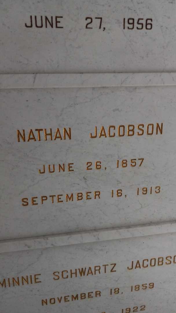 Doctor Nathan Jacobson's grave. Photo 3