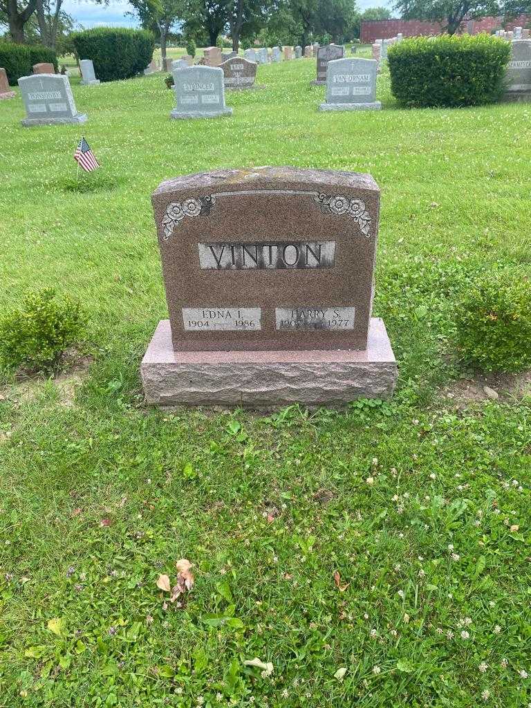 Edna I. Vinton's grave. Photo 2