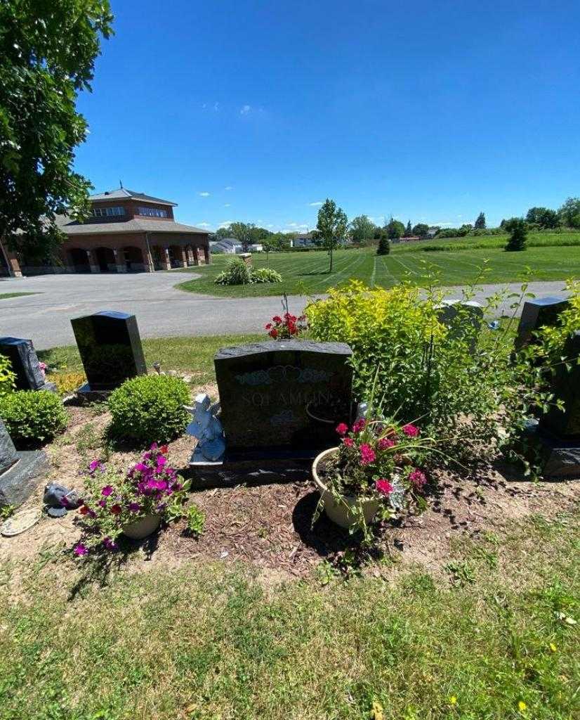 Mary R. Solamon's grave. Photo 3