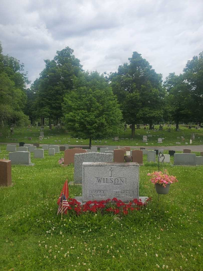 Gerald R. Wilson's grave. Photo 1