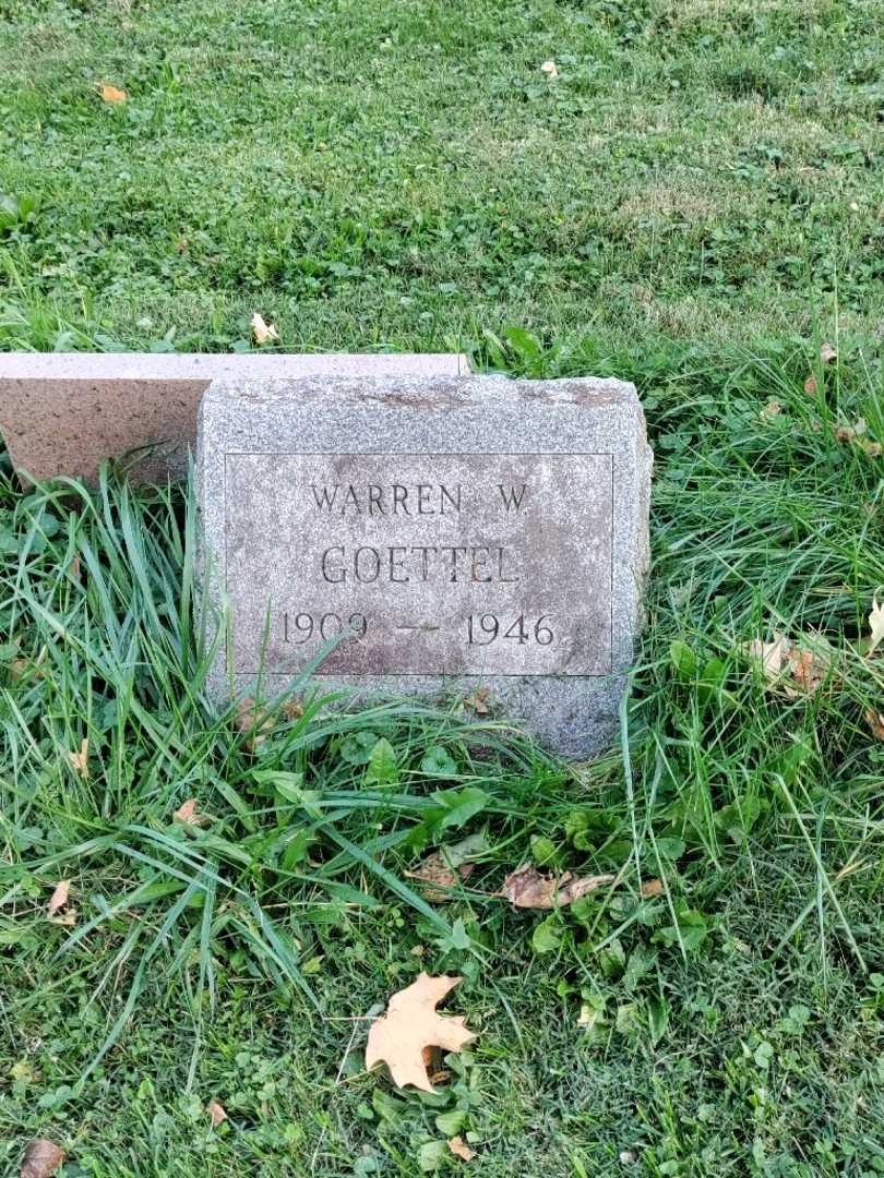 Warren W. Goettel's grave. Photo 3