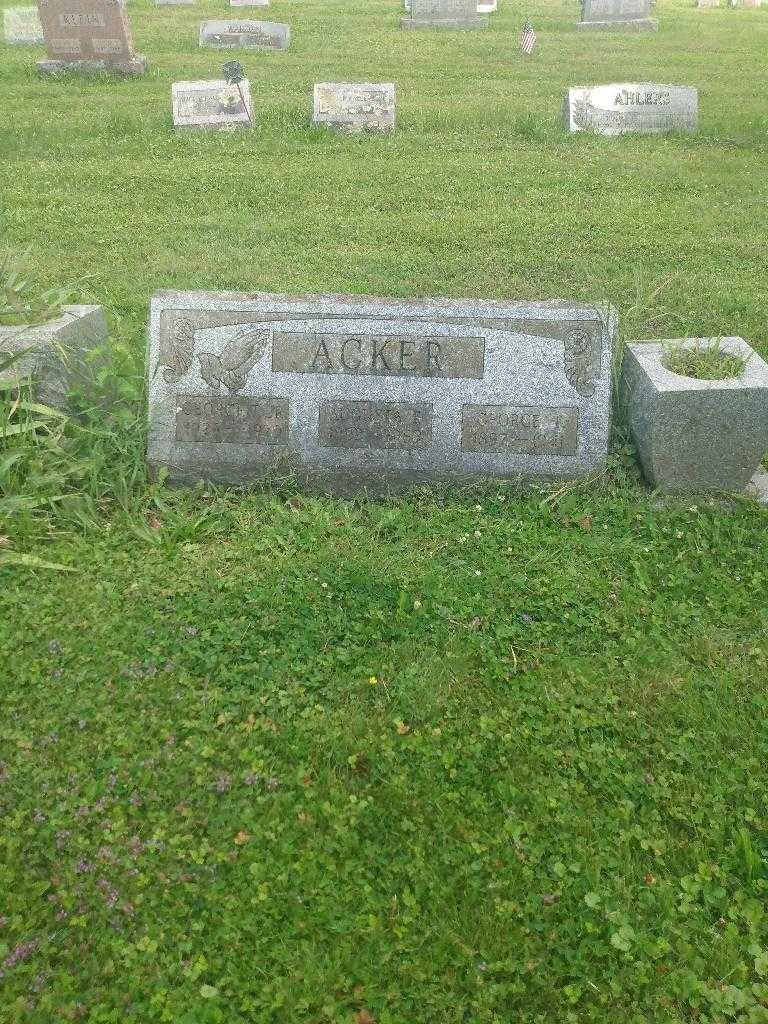 George T. Acker's grave. Photo 2