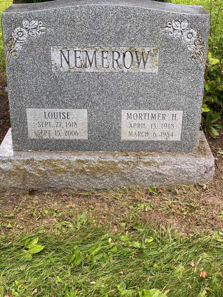 Louise Nemerow's grave. Photo 3