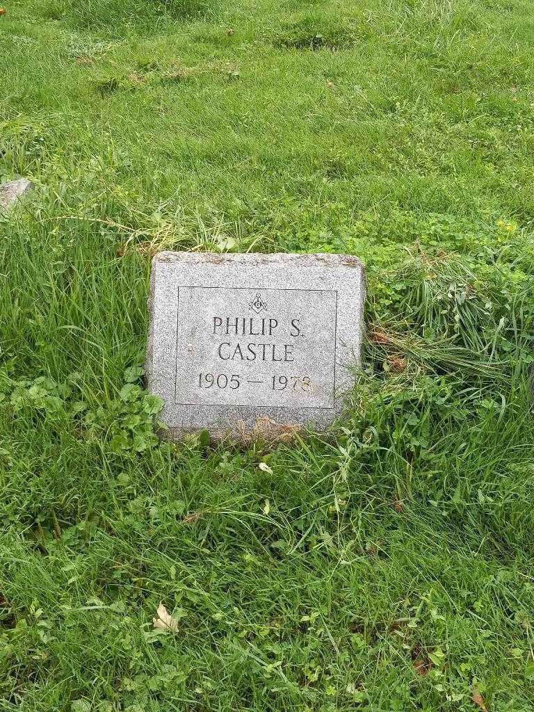 Philip S. Castle's grave. Photo 2