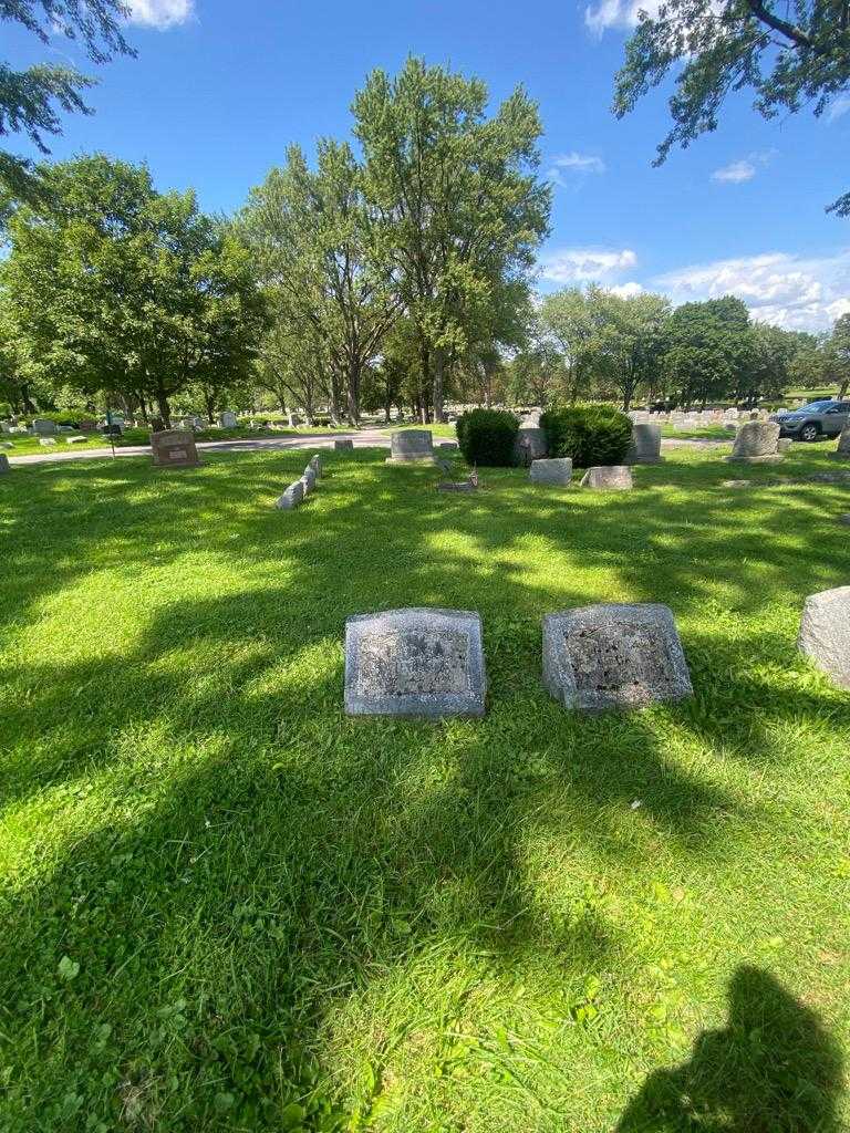 Emma L. Wiegand's grave. Photo 1