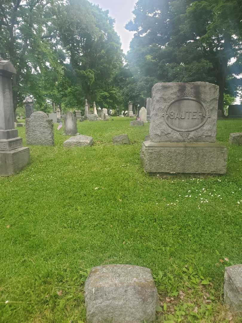 Percy F. Lee's grave. Photo 2