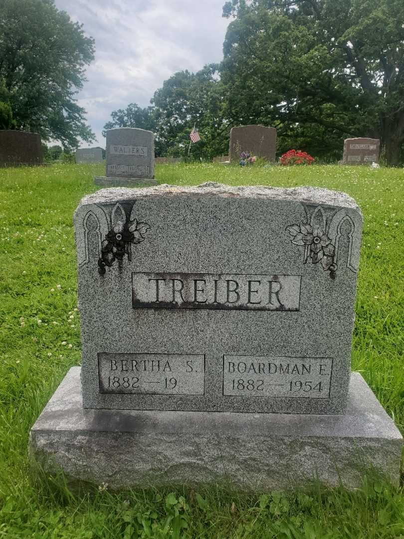 Boardman E. Treiber's grave. Photo 3