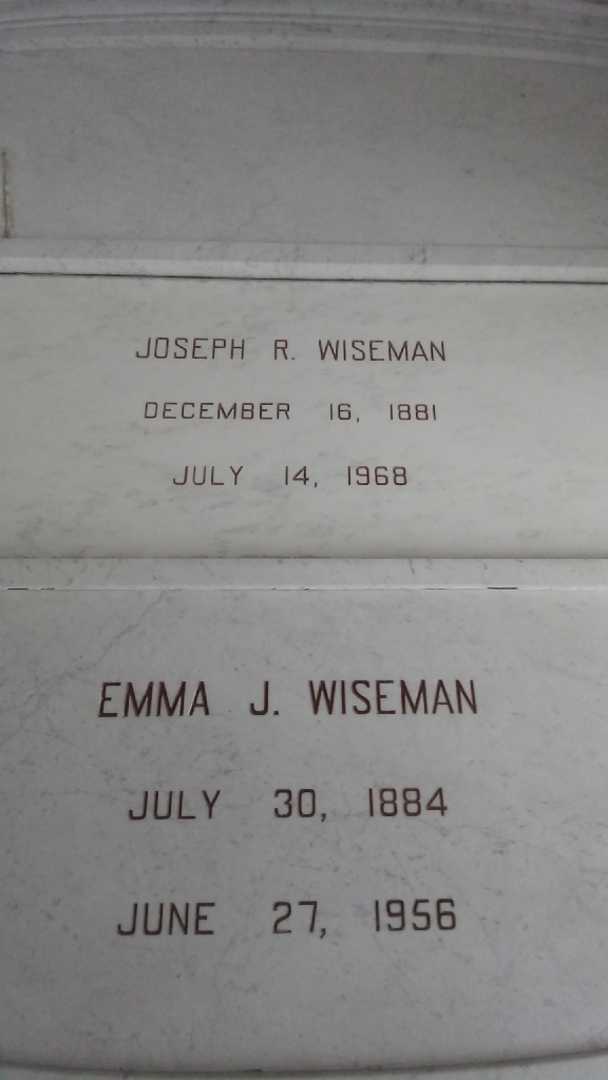 Doctor Joseph R. Wiseman's grave. Photo 4