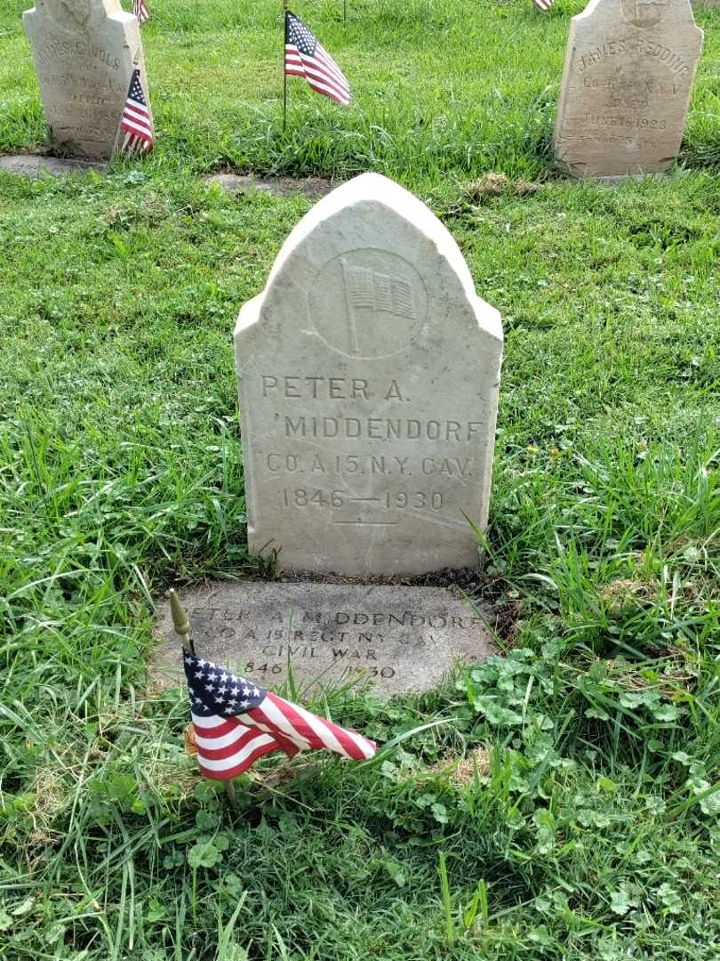 Peter A. Middendorf's grave. Photo 2