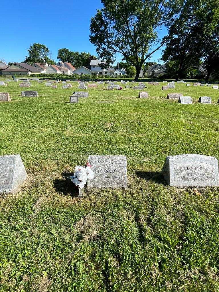 John Isaac Junior's grave. Photo 1