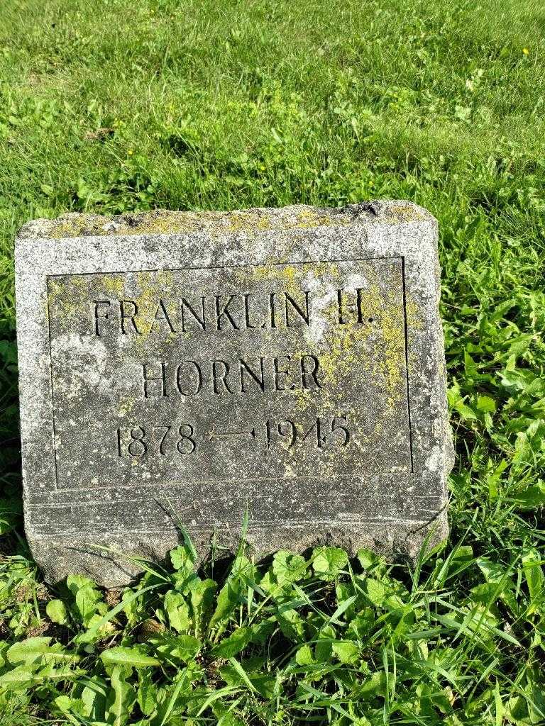 Franklin H. Horner's grave. Photo 1