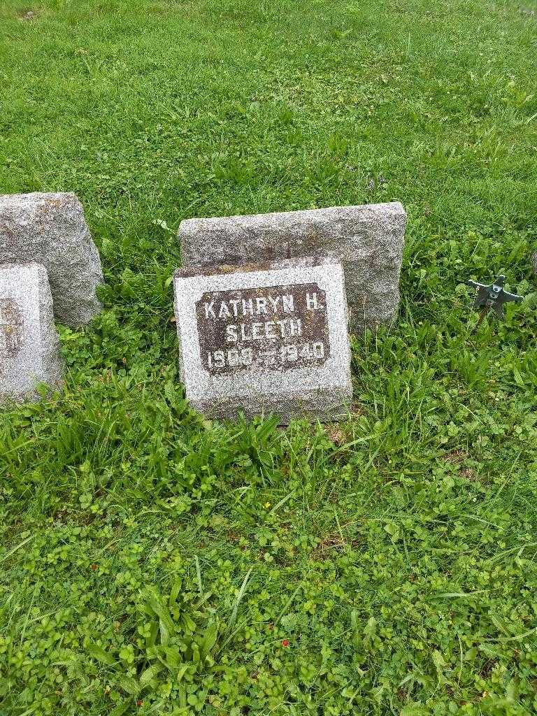 Kathryn H. Sleeth's grave. Photo 3