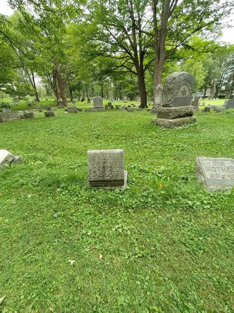 Ellen Jane Burgess's grave. Photo 1