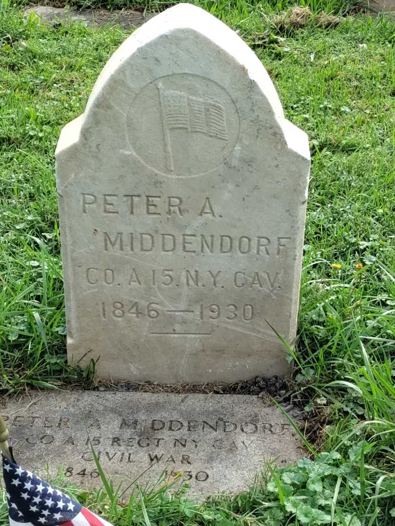 Peter A. Middendorf's grave. Photo 3