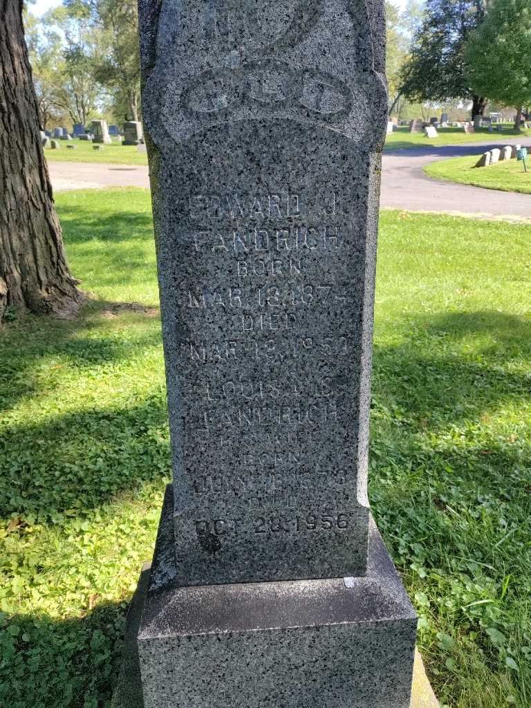 Louisa Stemler Fandrich's grave. Photo 3