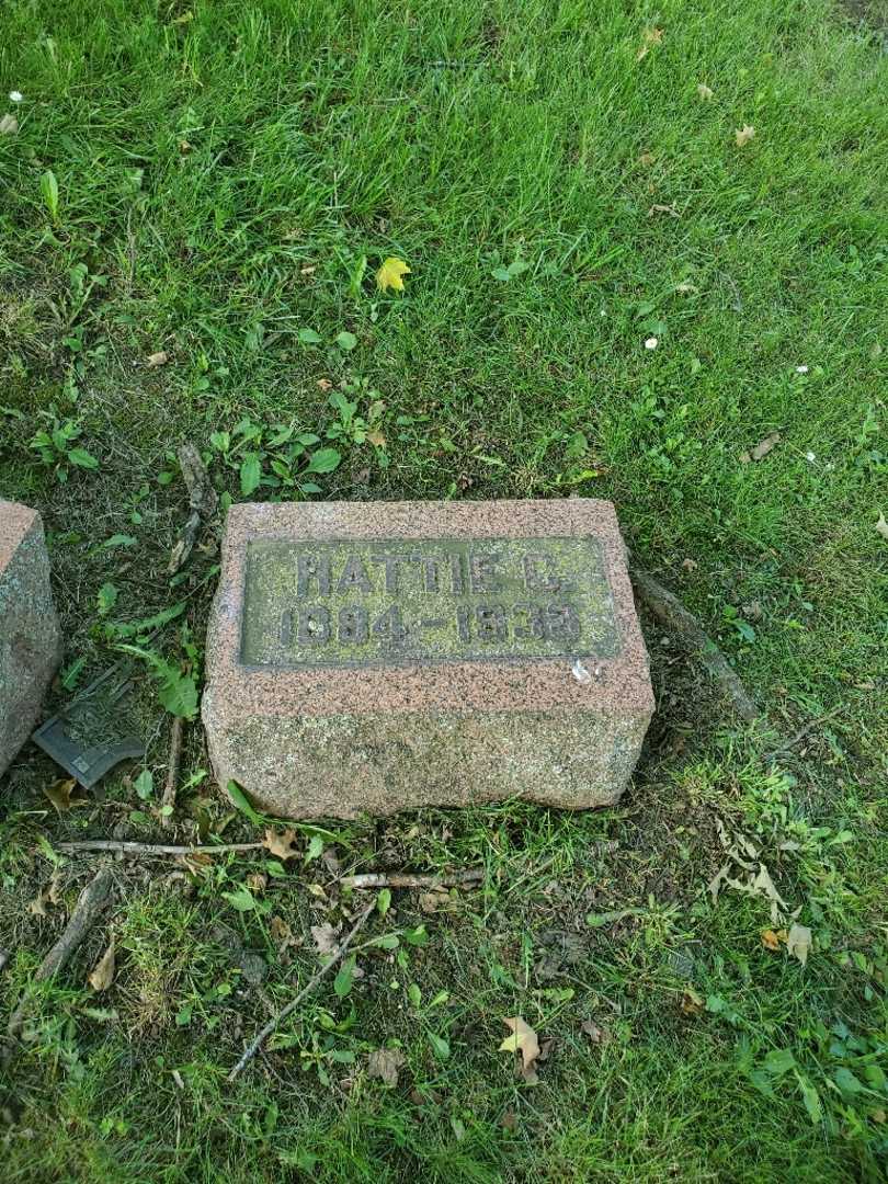 Henrietta C. "Hattie" Bell's grave. Photo 3