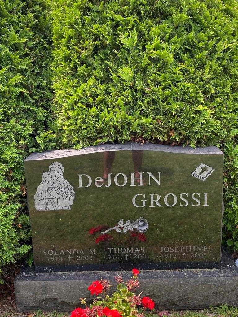 Josephine Grossi's grave. Photo 3