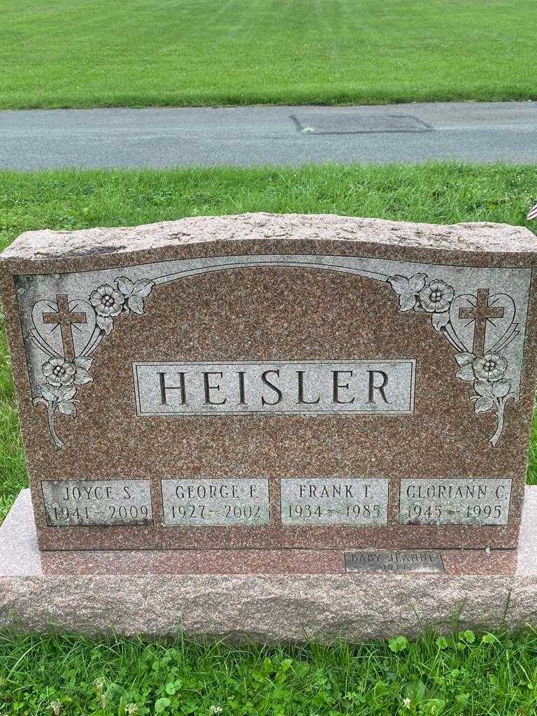 Joyce S. Heisler's grave. Photo 3