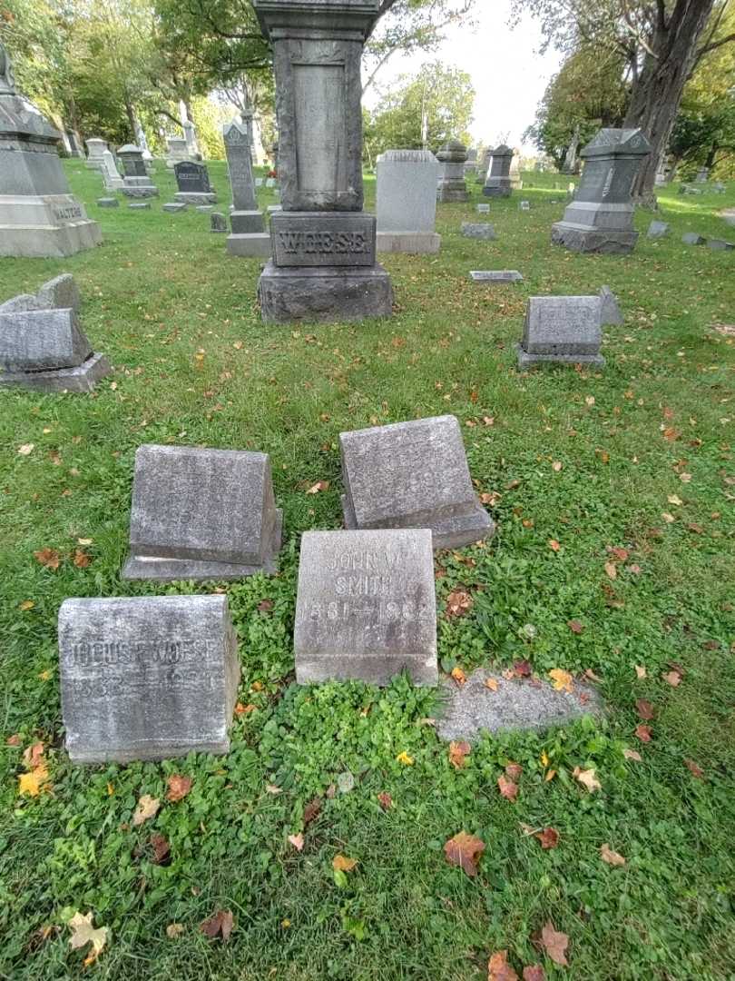 John W. Smith's grave. Photo 1