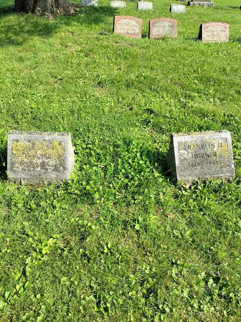 Franklin H. Horner's grave. Photo 2