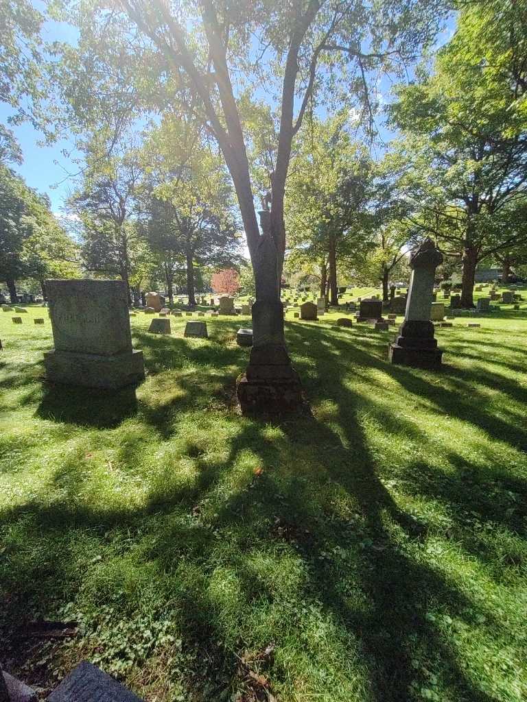 Caroline Pfeiffer's grave. Photo 1