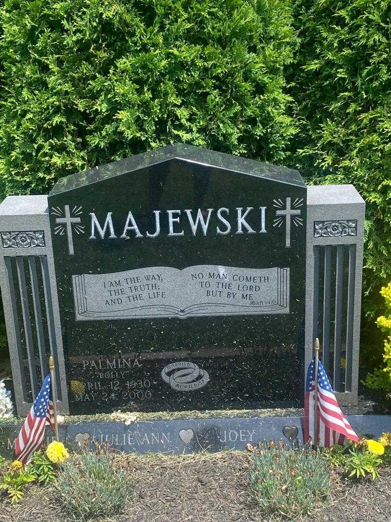 Palmina "Polly" Majewski's grave. Photo 3