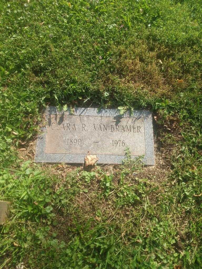 Clara R. Van Bramer's grave. Photo 2