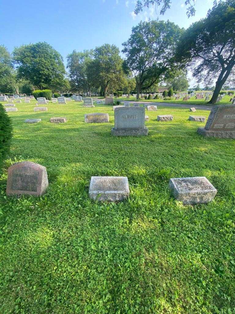 Elizabeth Klippel's grave. Photo 1