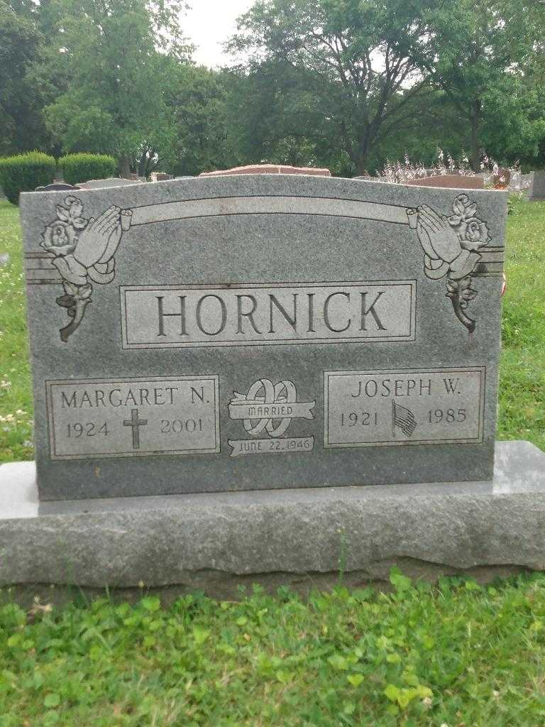 Joseph W. Hornick's grave. Photo 2