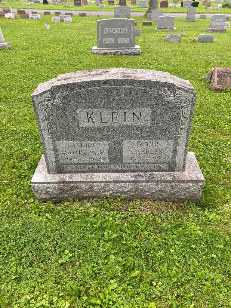 Marie Klein's grave. Photo 2