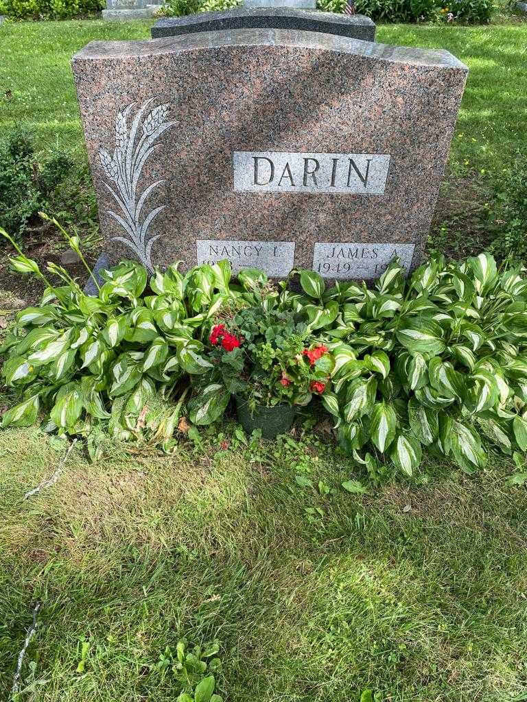 James A. DaRin's grave. Photo 3