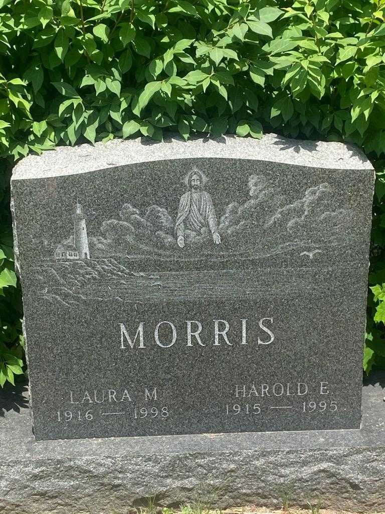 Harold E. Morris's grave. Photo 3