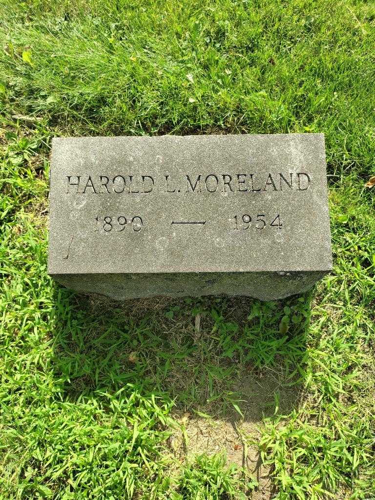 Harold L. Moreland's grave. Photo 3