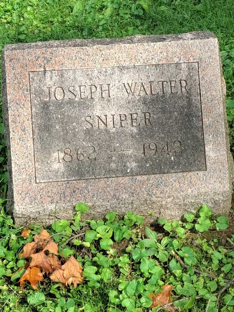 Joseph Walter Sniper's grave. Photo 3