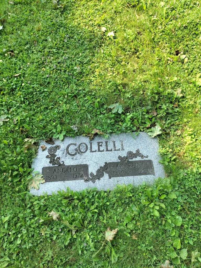 Angelina Colelli's grave. Photo 2