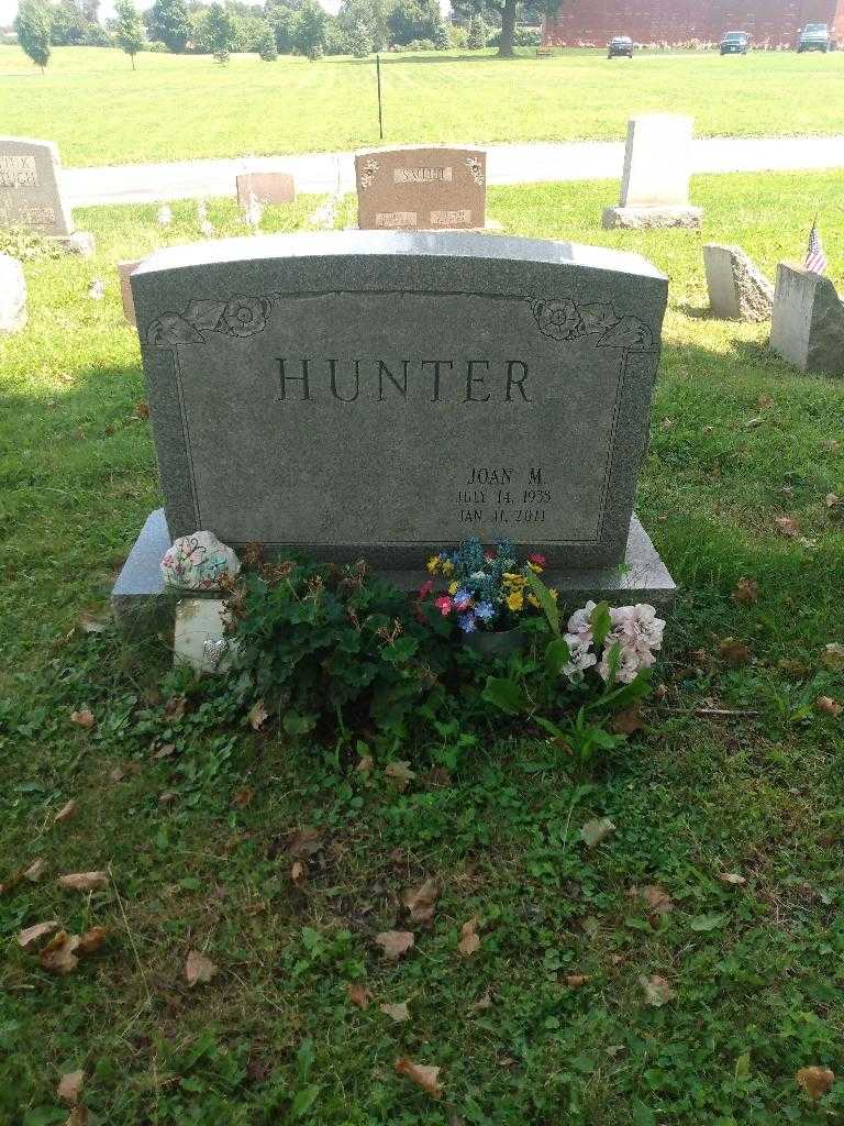 Joan M. Hunter's grave. Photo 2