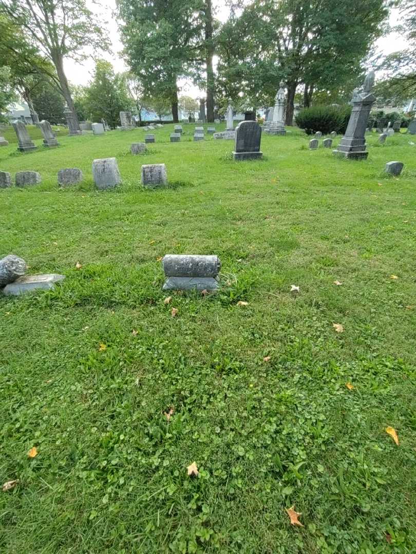 Joseph Trautman's grave. Photo 1