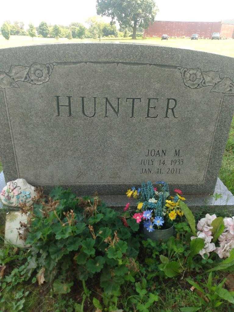 Joan M. Hunter's grave. Photo 3