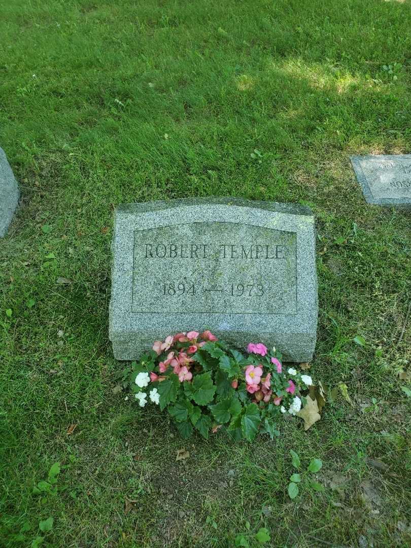 Robert J. Temple's grave. Photo 2