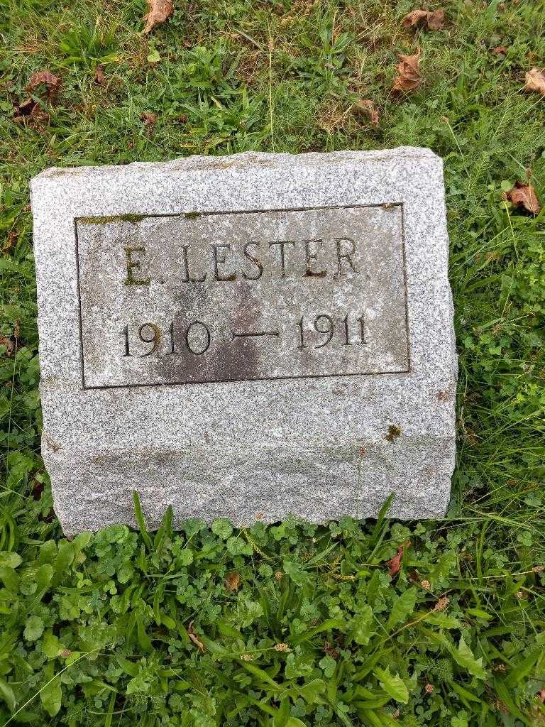 Edward Lester Eustace's grave. Photo 3