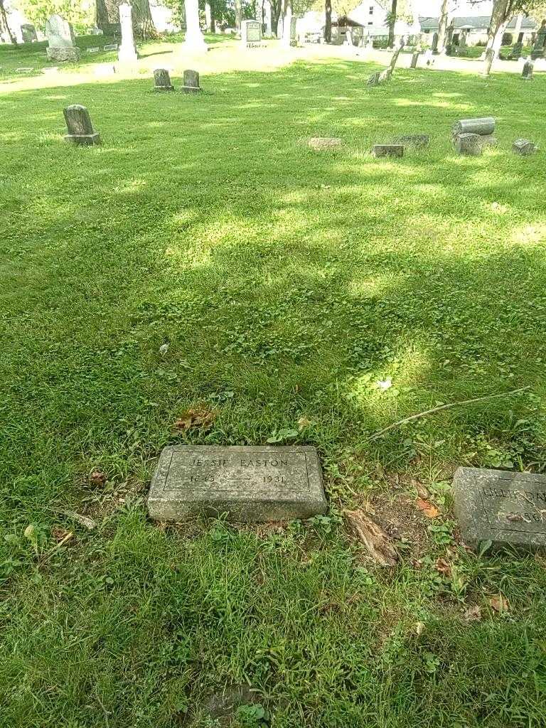 Jessie Easton's grave. Photo 1