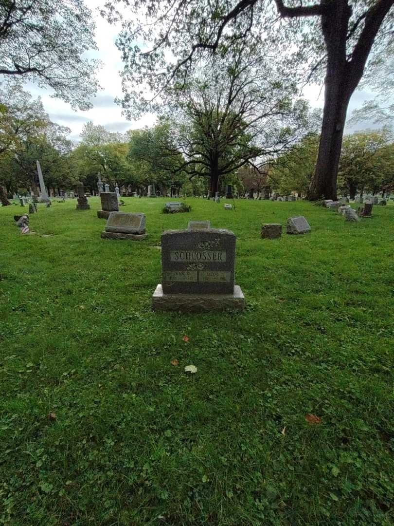 Jacob L. Schlosser's grave. Photo 1